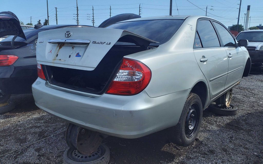 TOYOTA CAMRY 2002