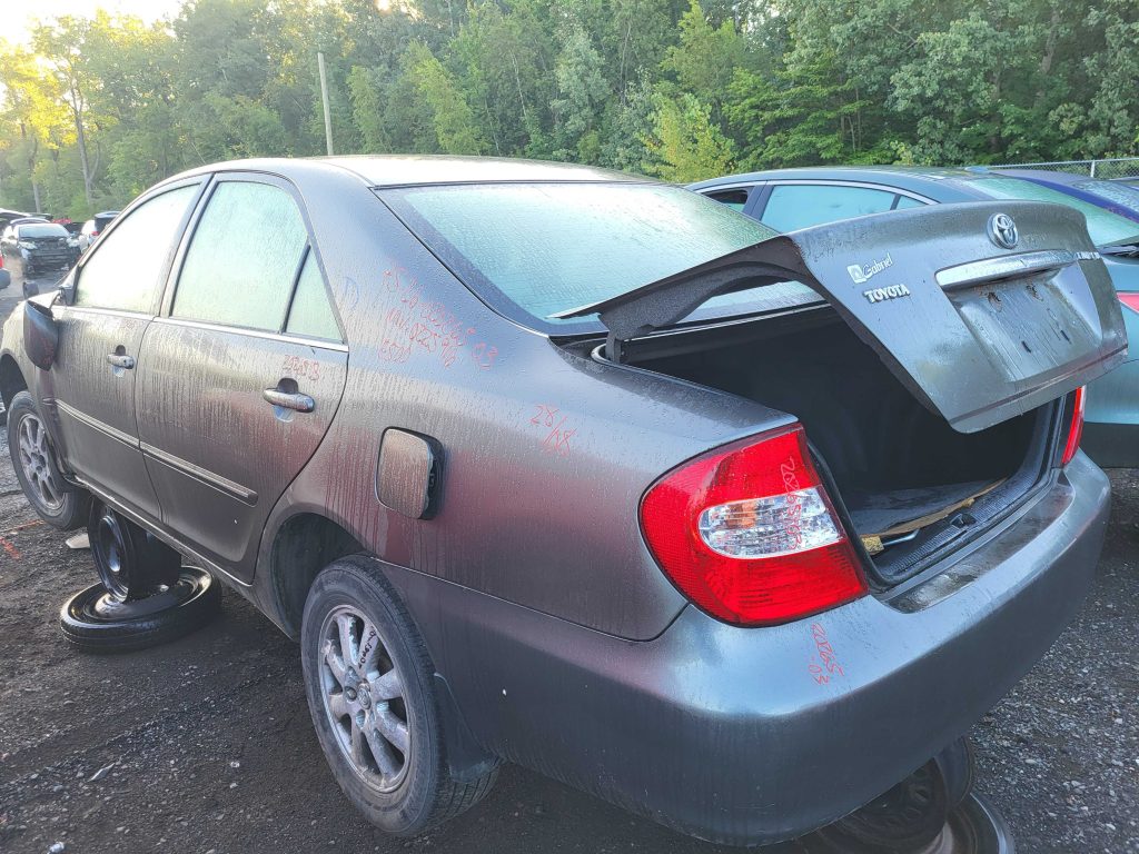 TOYOTA CAMRY 2003