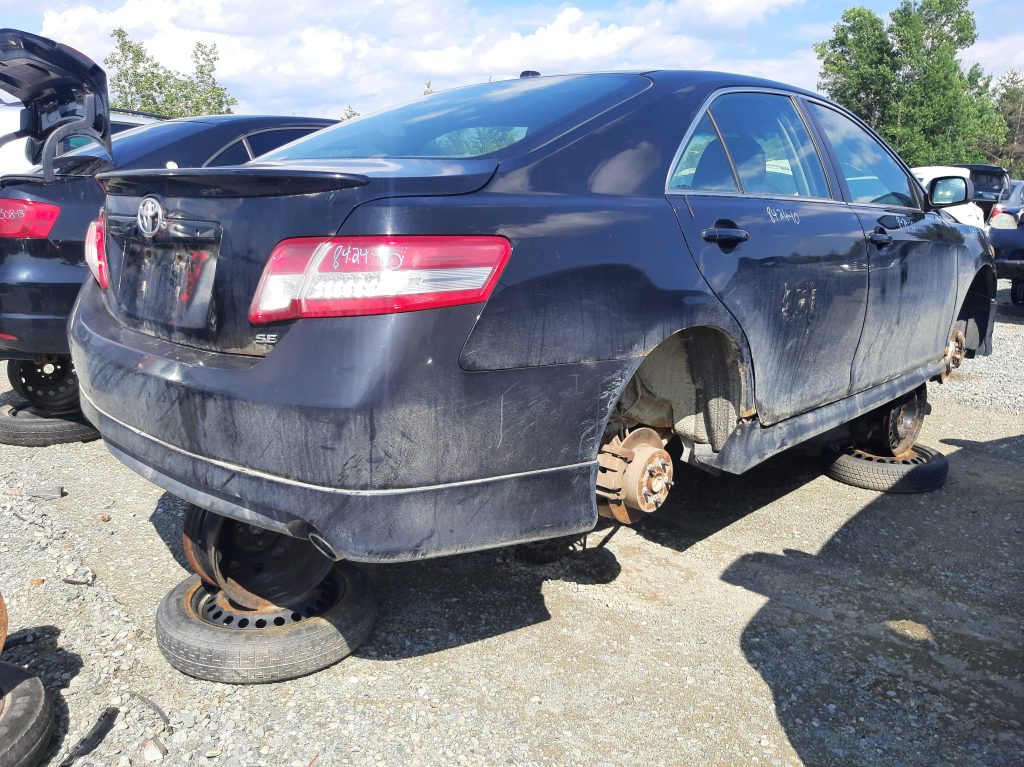 TOYOTA CAMRY 2010