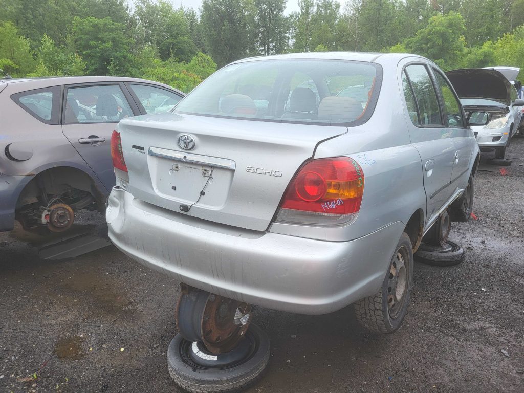 TOYOTA ECHO 2003