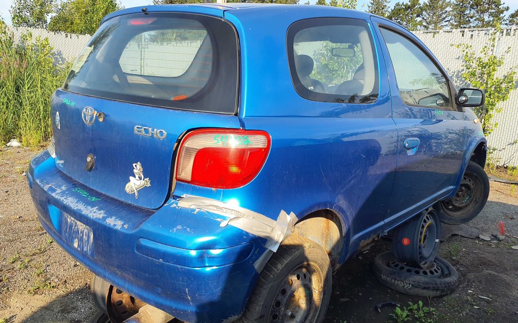 TOYOTA ECHO 2004