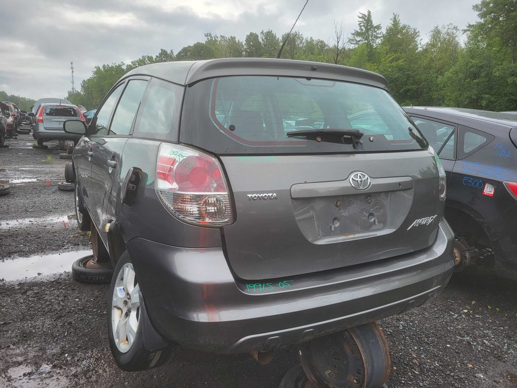 TOYOTA MATRIX 2005