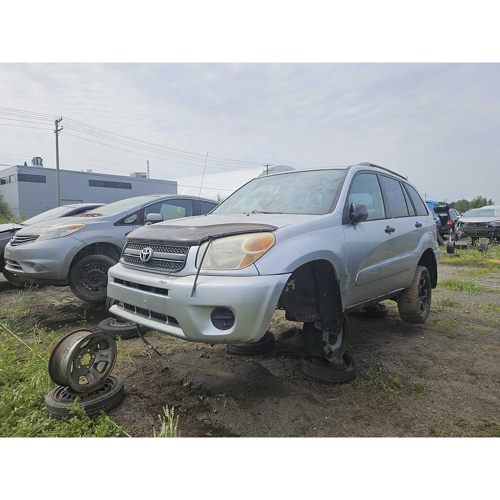 TOYOTA RAV4 2005