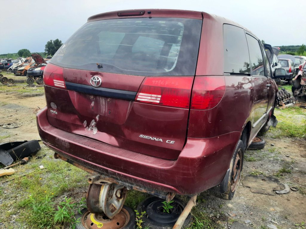 TOYOTA SIENNA 2004