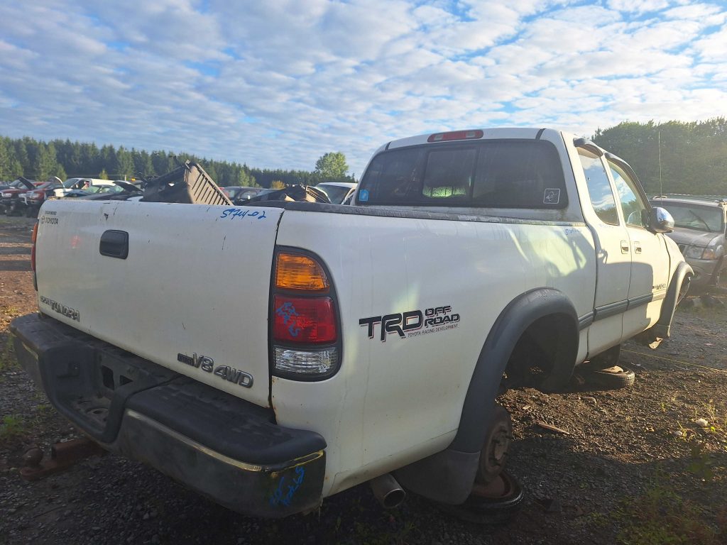 TOYOTA TUNDRA 2002