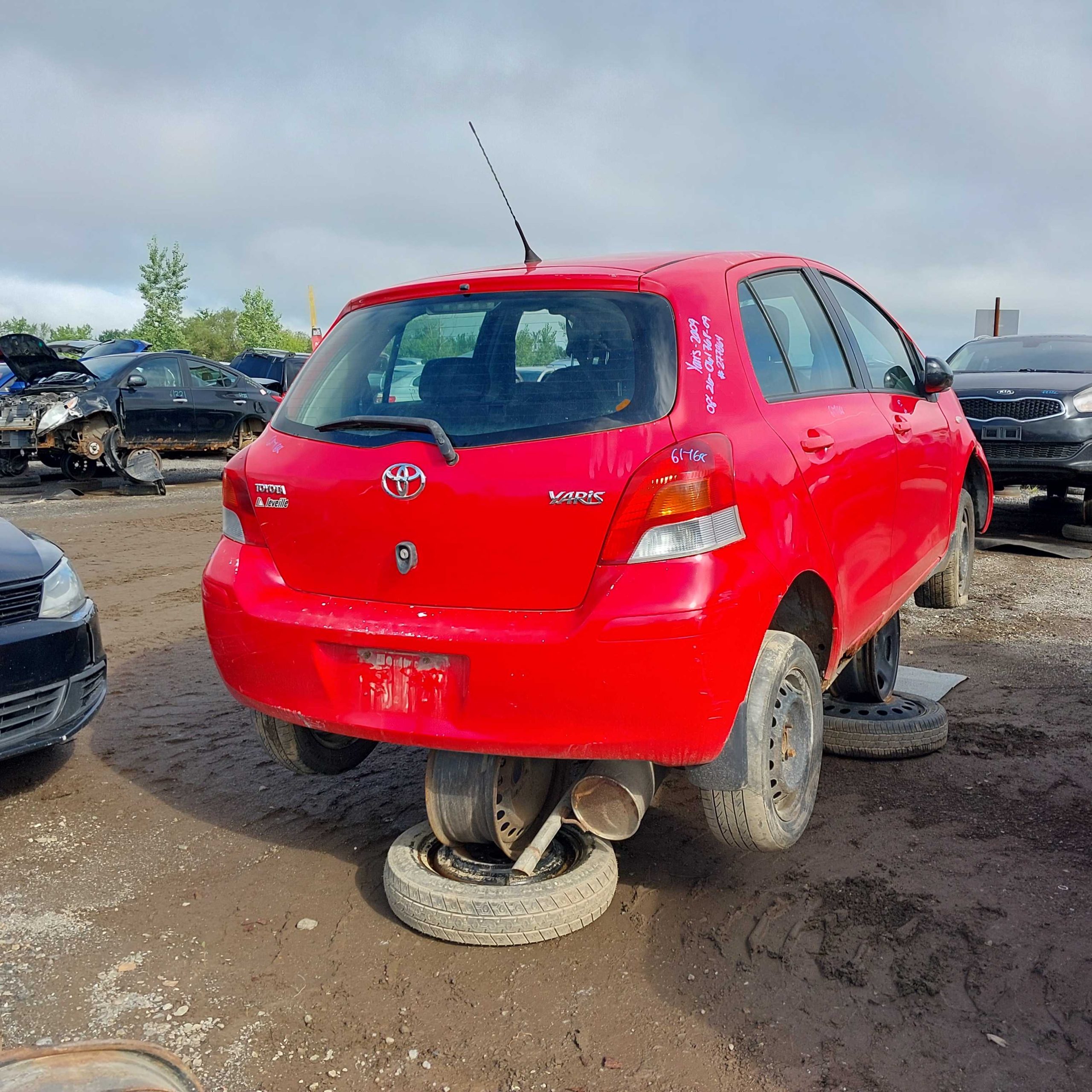 TOYOTA YARIS 2009