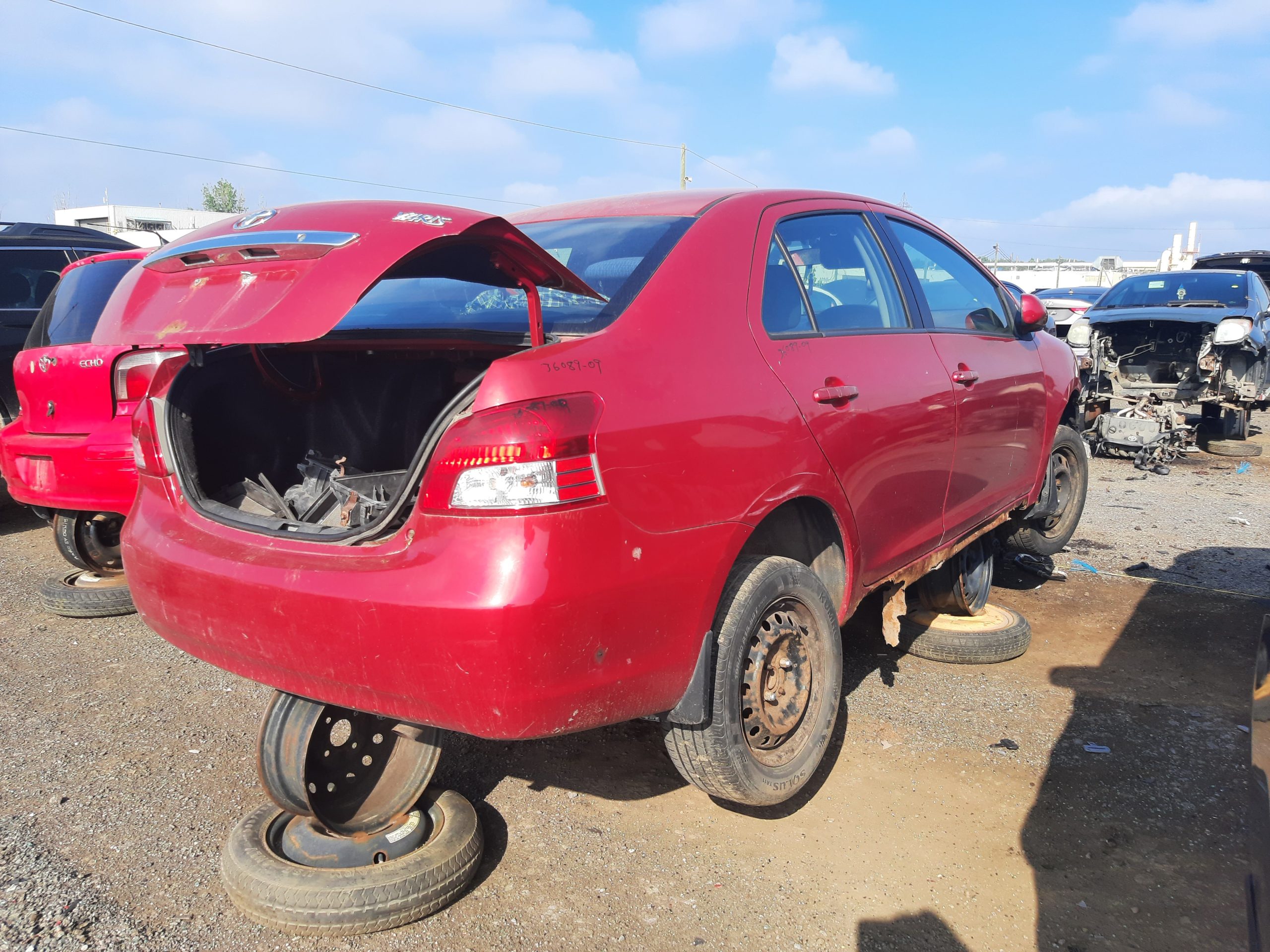 TOYOTA YARIS 2009