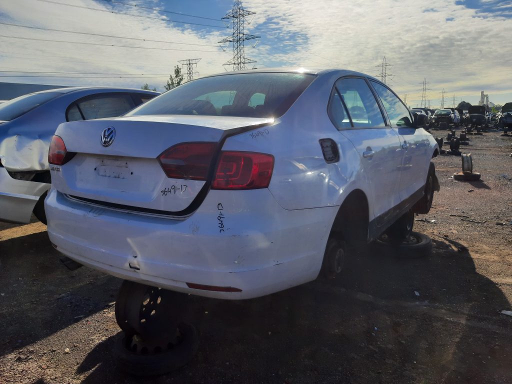 VOLKSWAGEN JETTA 2013