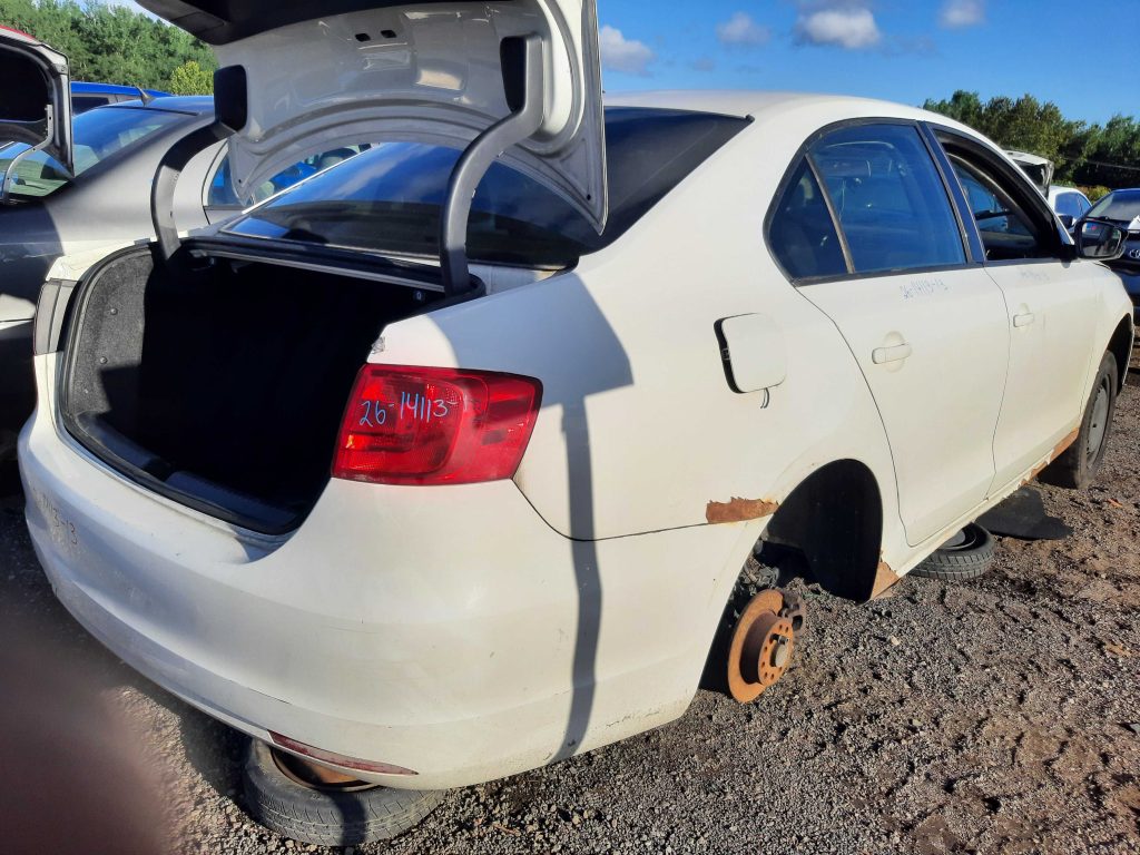 VOLKSWAGEN JETTA 2013