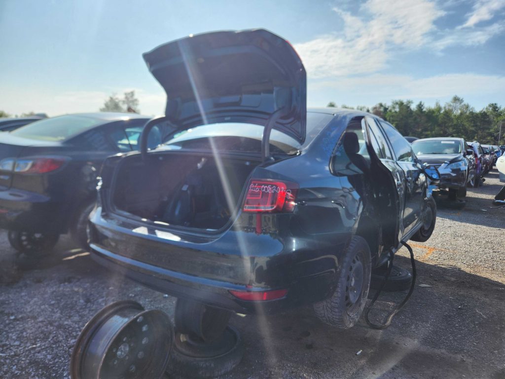 VOLKSWAGEN JETTA 2013