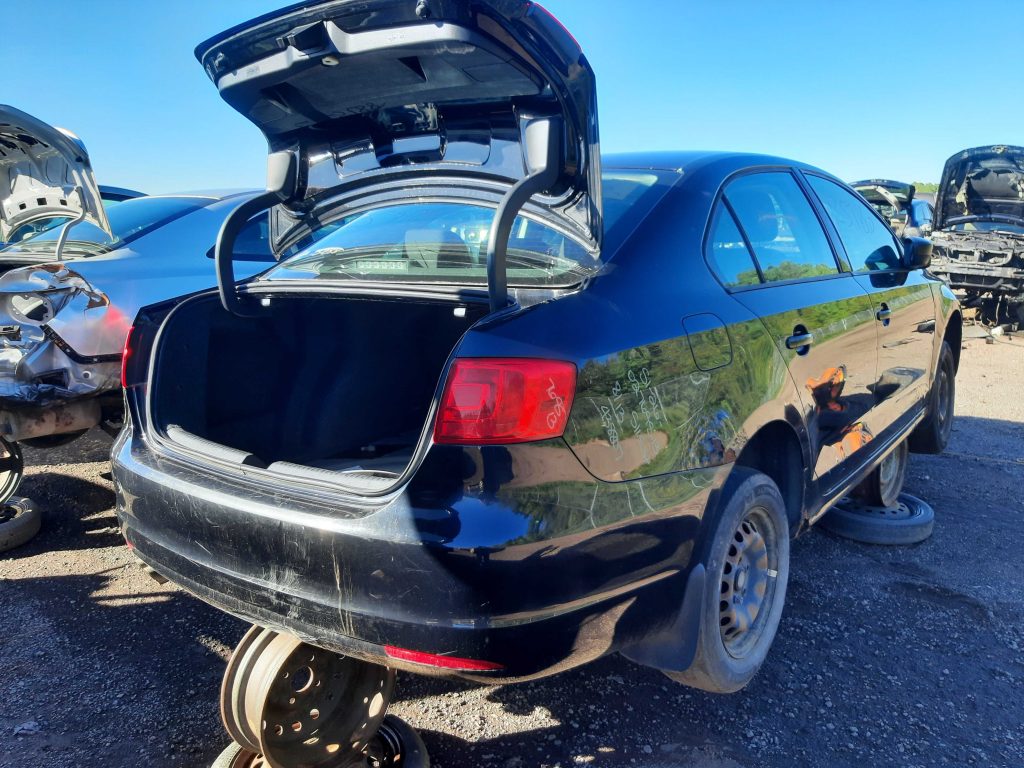 VOLKSWAGEN JETTA 2013