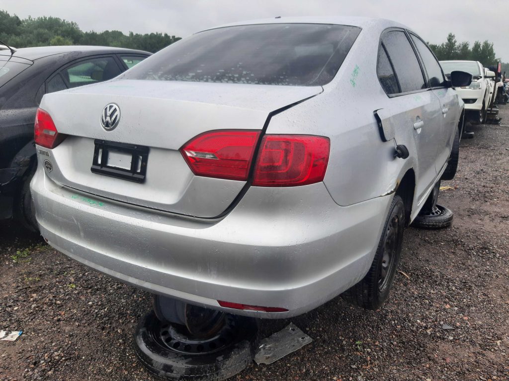 VOLKSWAGEN JETTA 2014