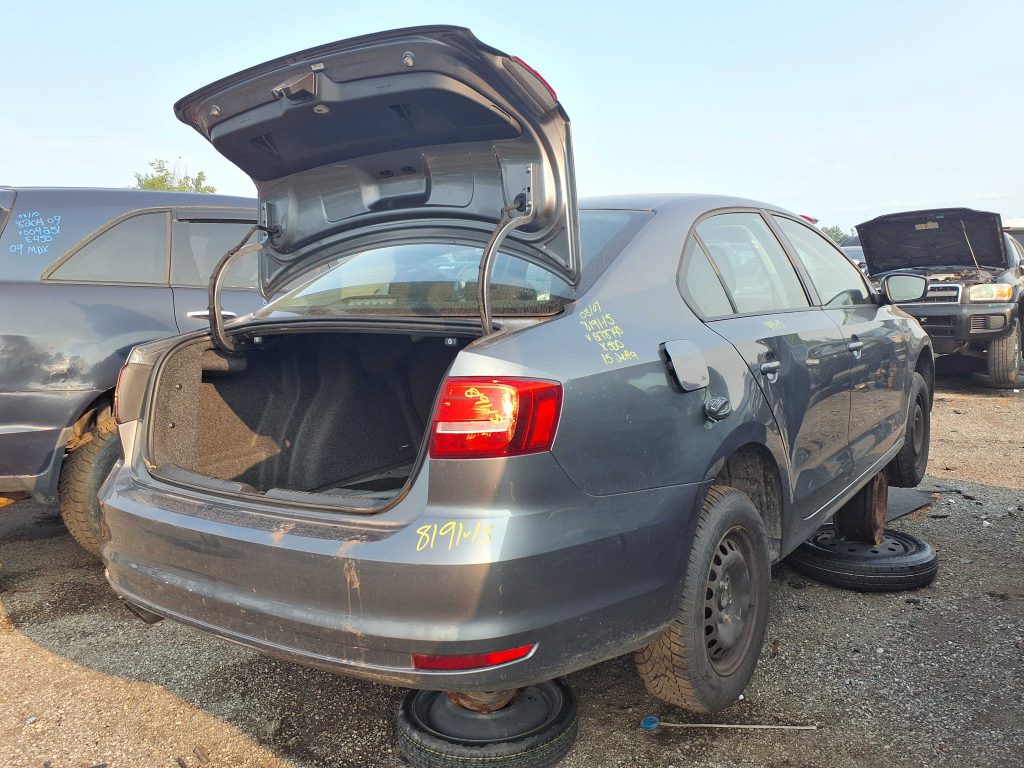 VOLKSWAGEN JETTA 2015