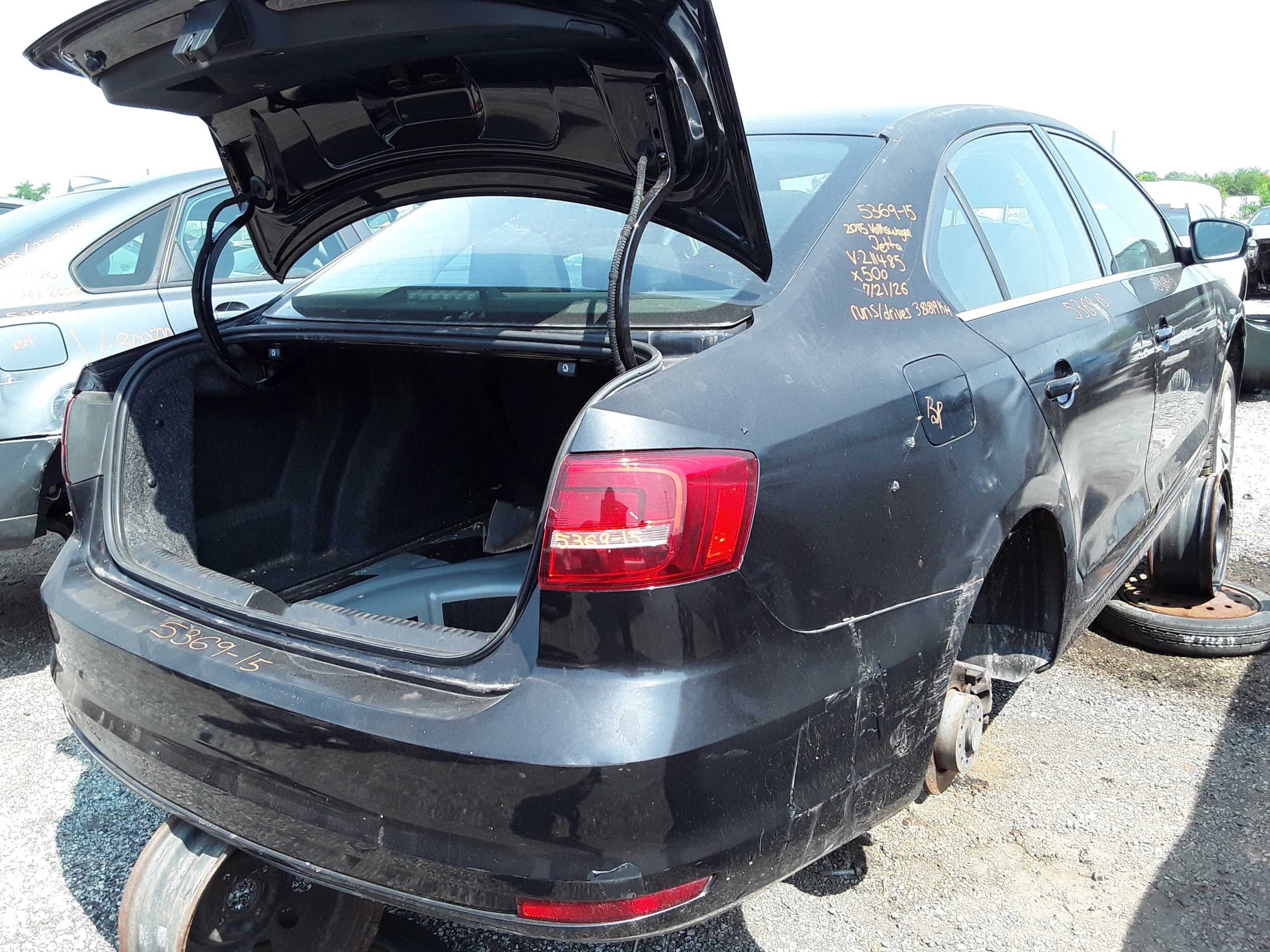 VOLKSWAGEN JETTA 2015