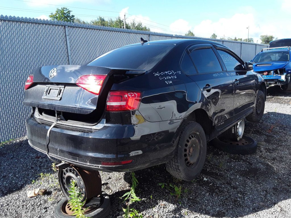 VOLKSWAGEN JETTA 2015