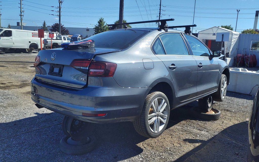 VOLKSWAGEN JETTA 2016