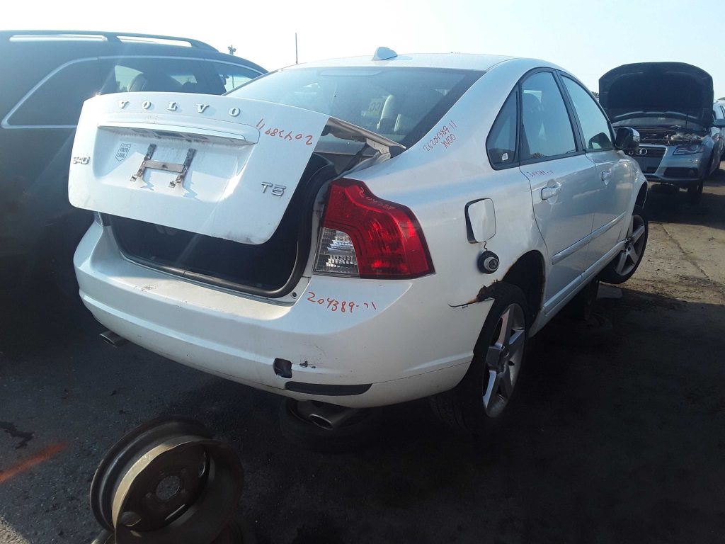 VOLVO S40 2011