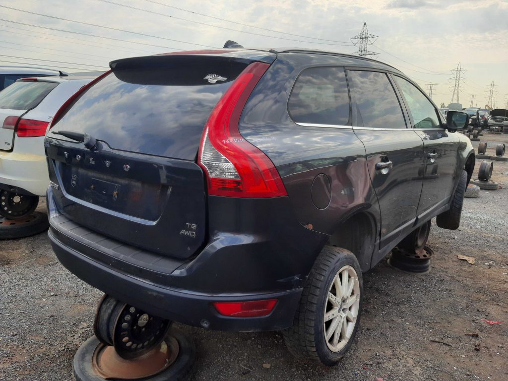 VOLVO XC60 2010