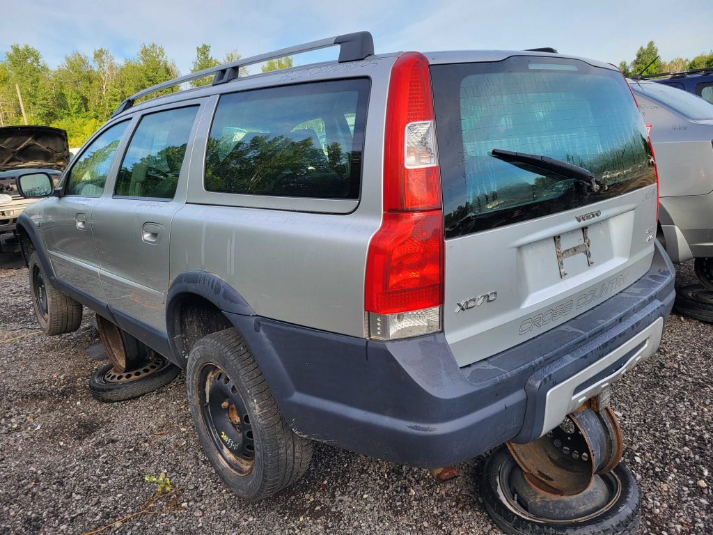 VOLVO XC70 2005