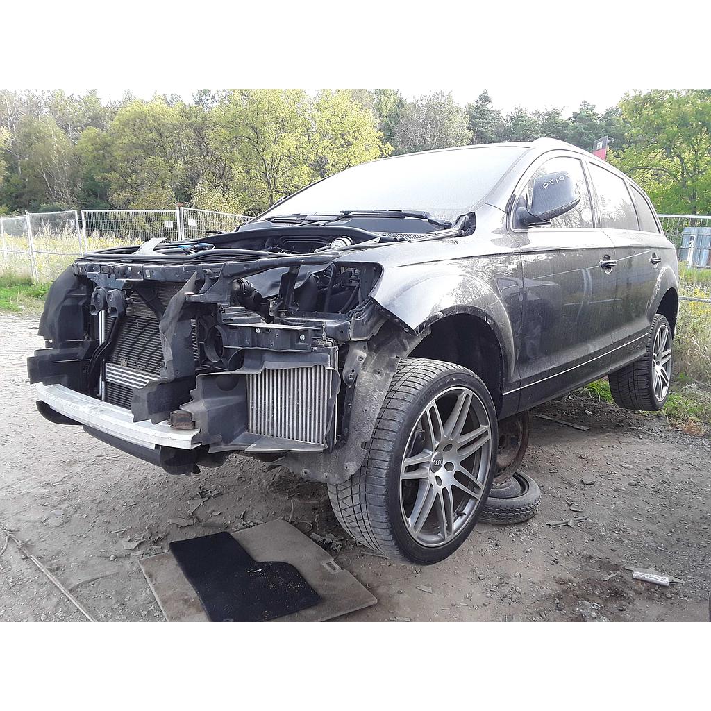 AUDI Q7 2013