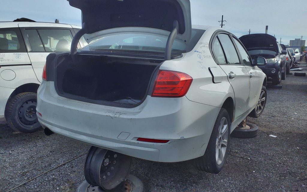 BMW 320 2012