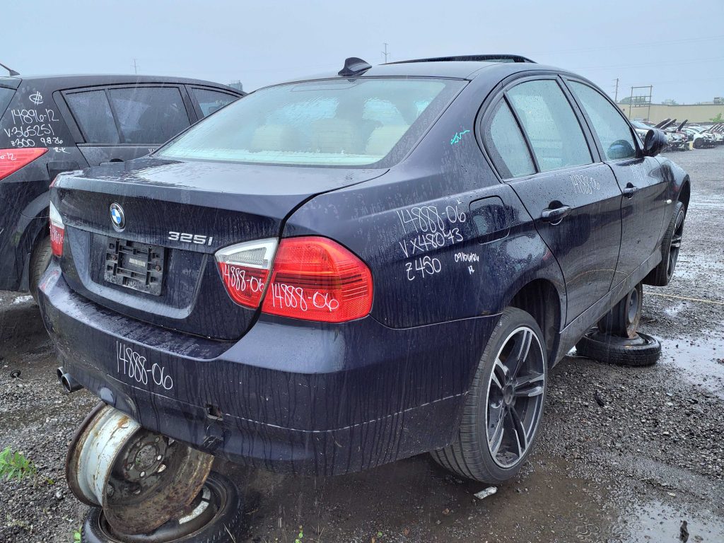 BMW 325 2006