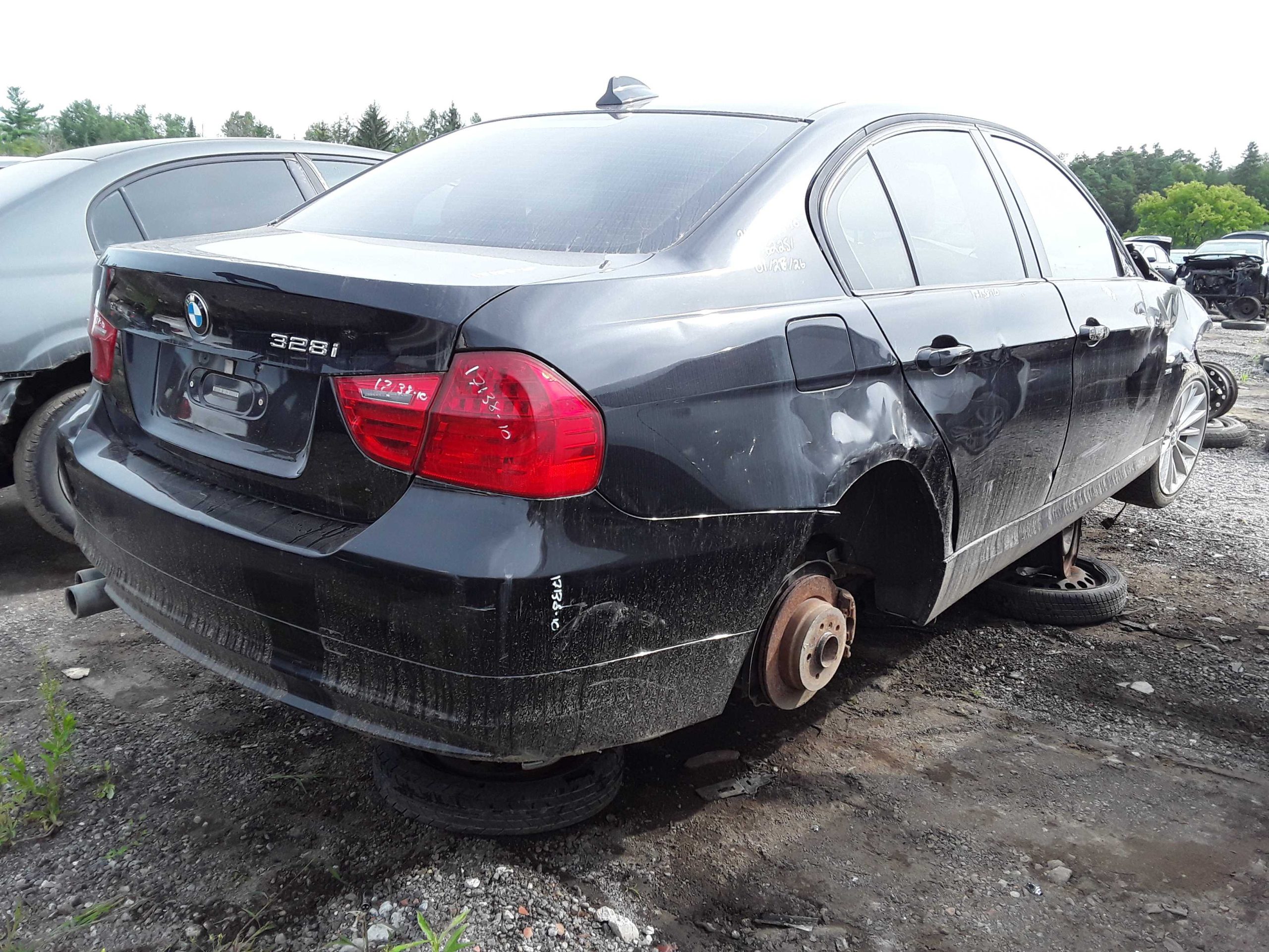 BMW 328 2010