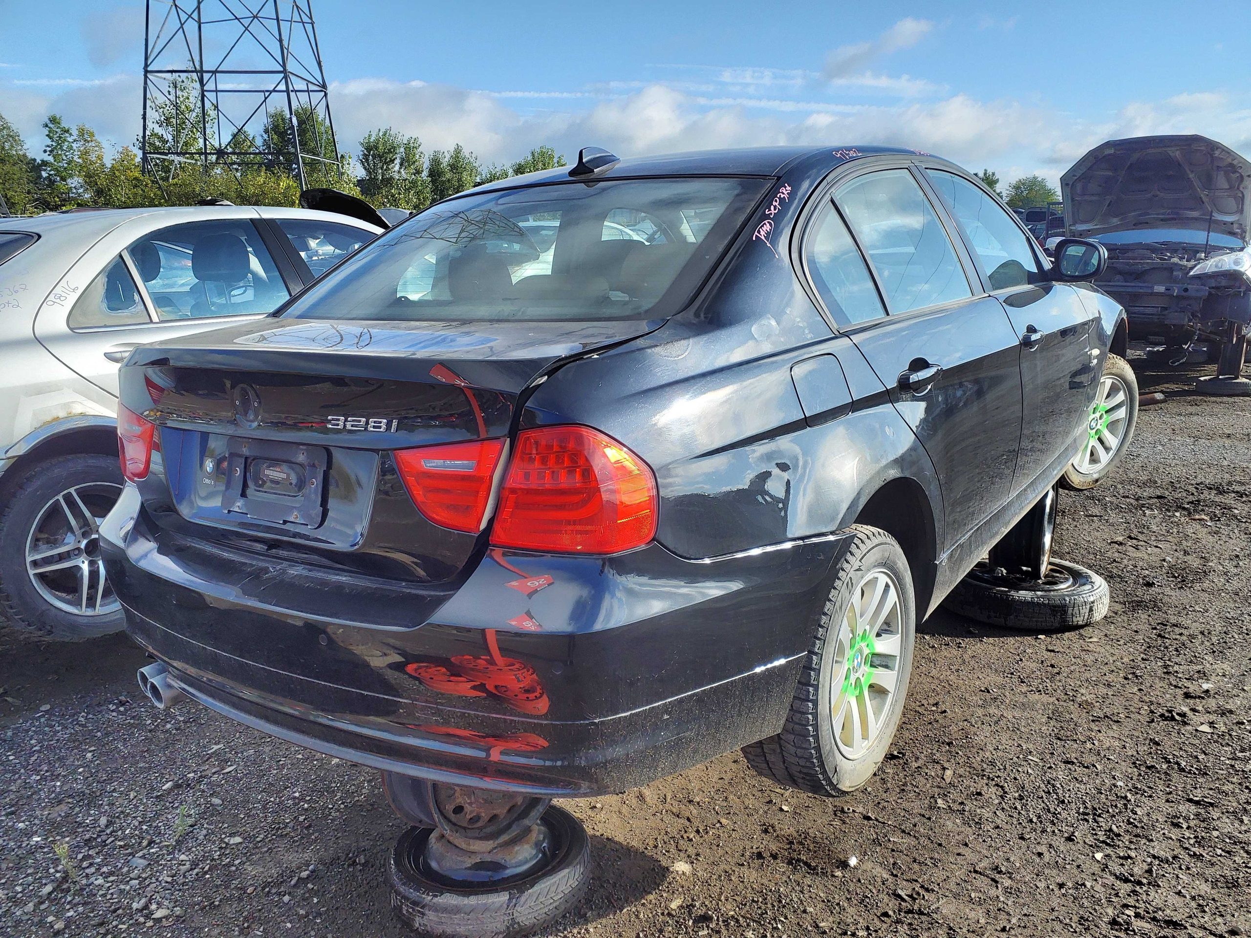 BMW 328 2011
