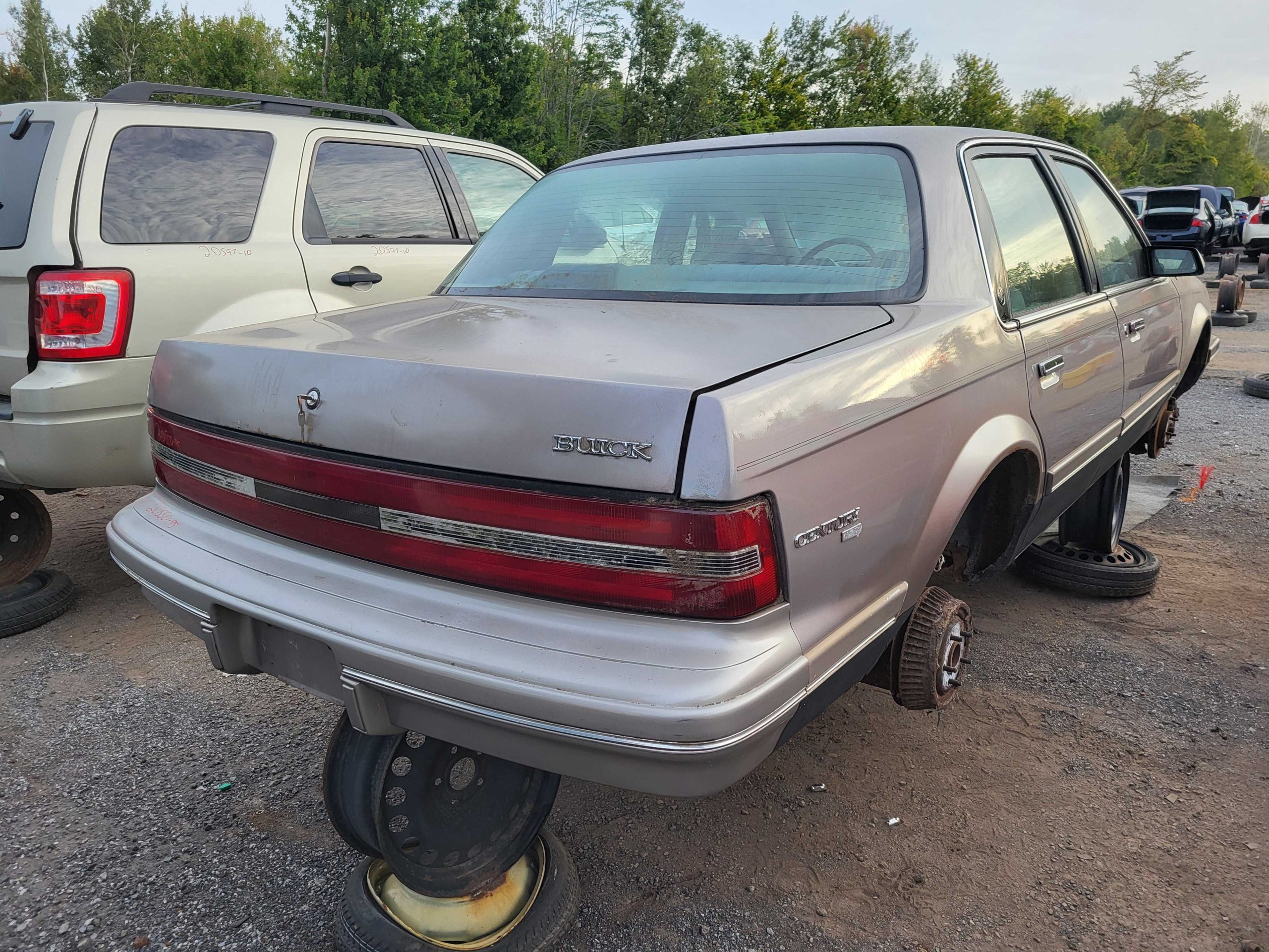 BUICK CENTURY 1995