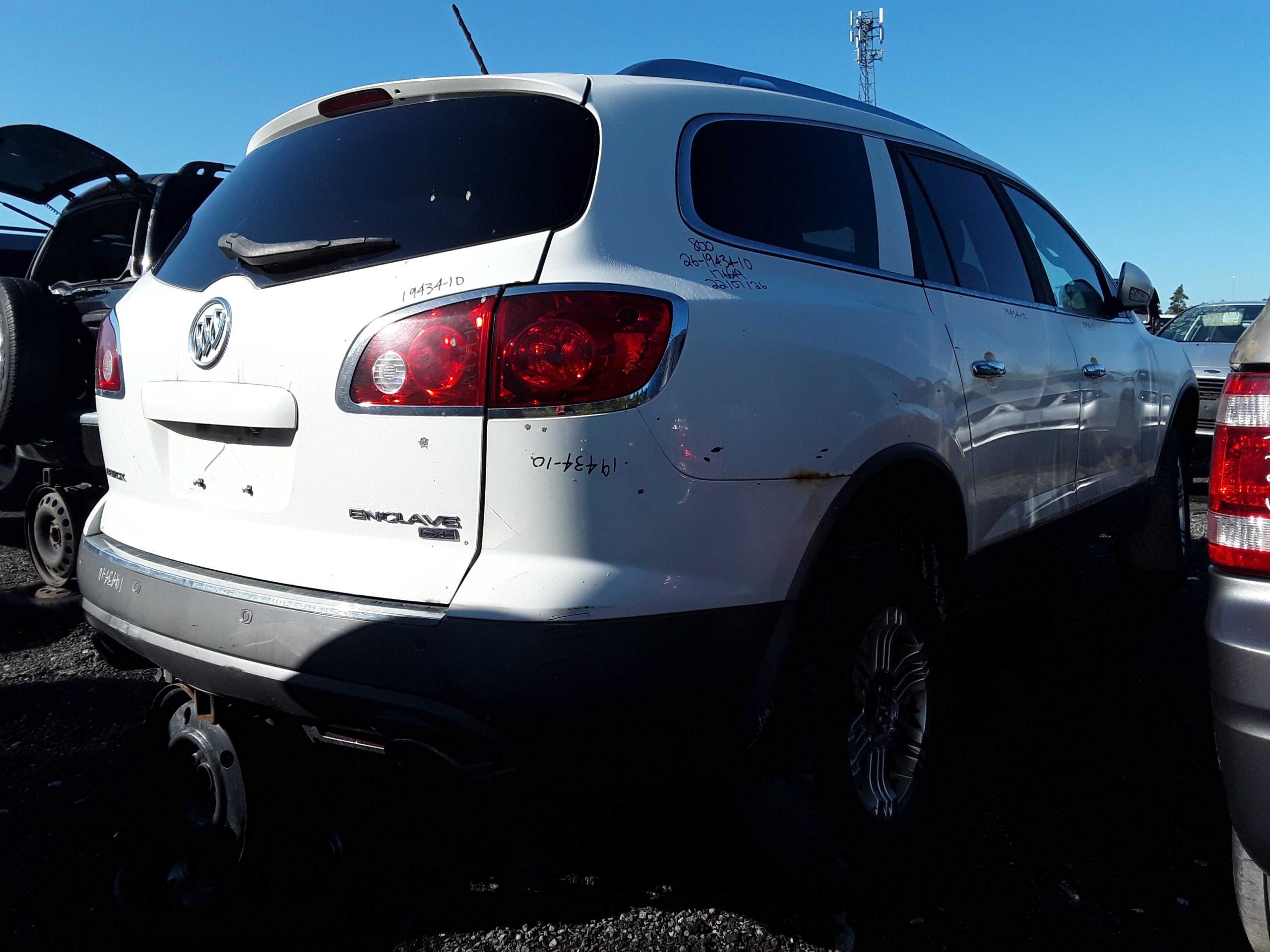 BUICK ENCLAVE 2010