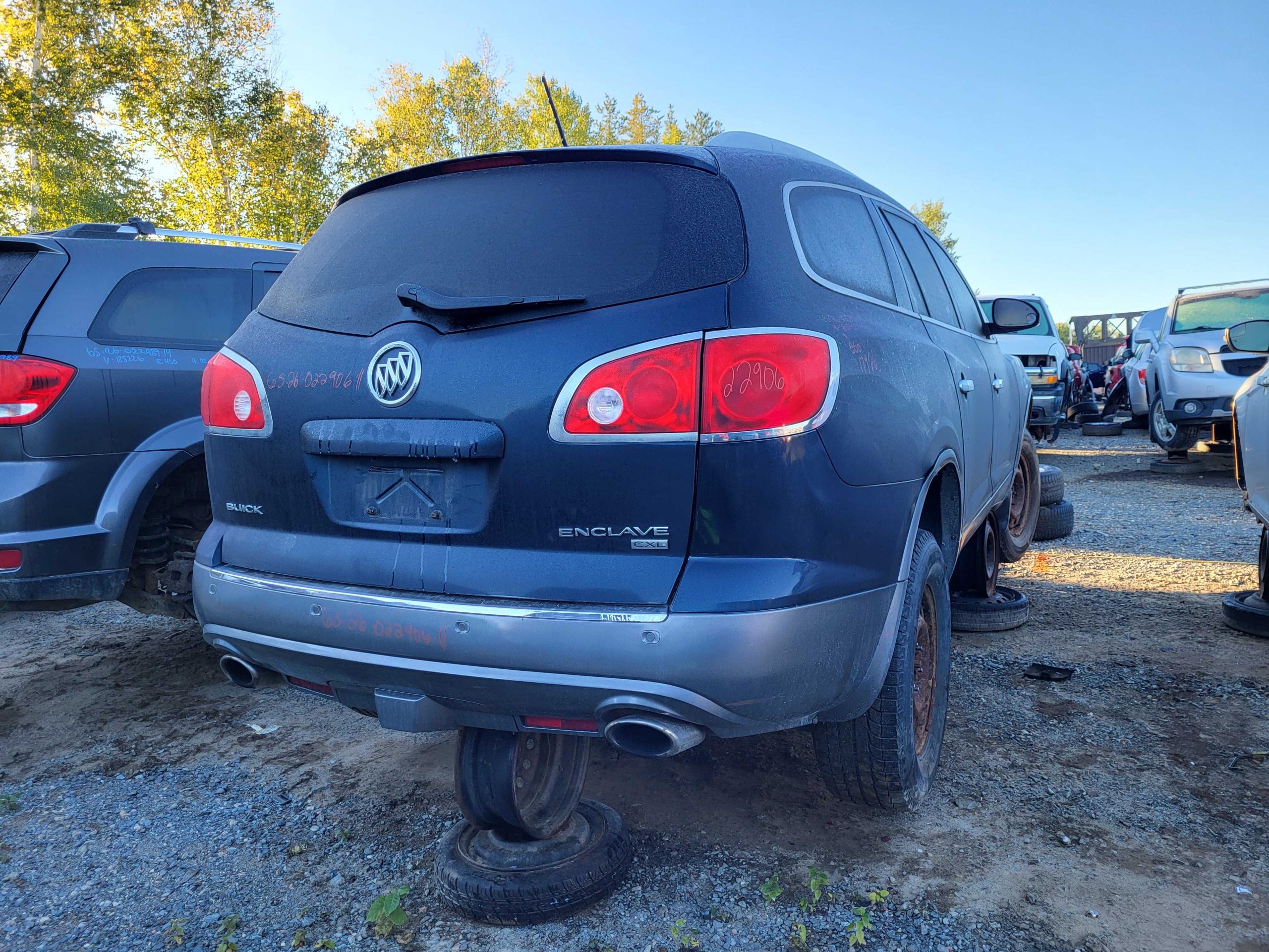 BUICK ENCLAVE 2011