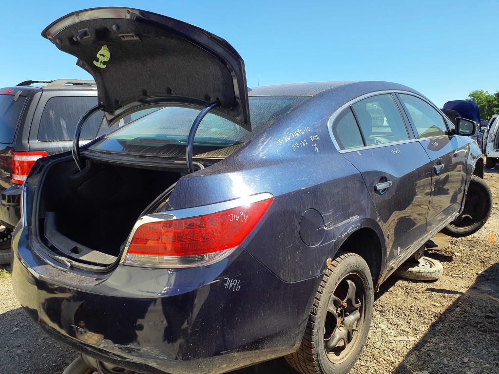 BUICK LACROSSE 2010