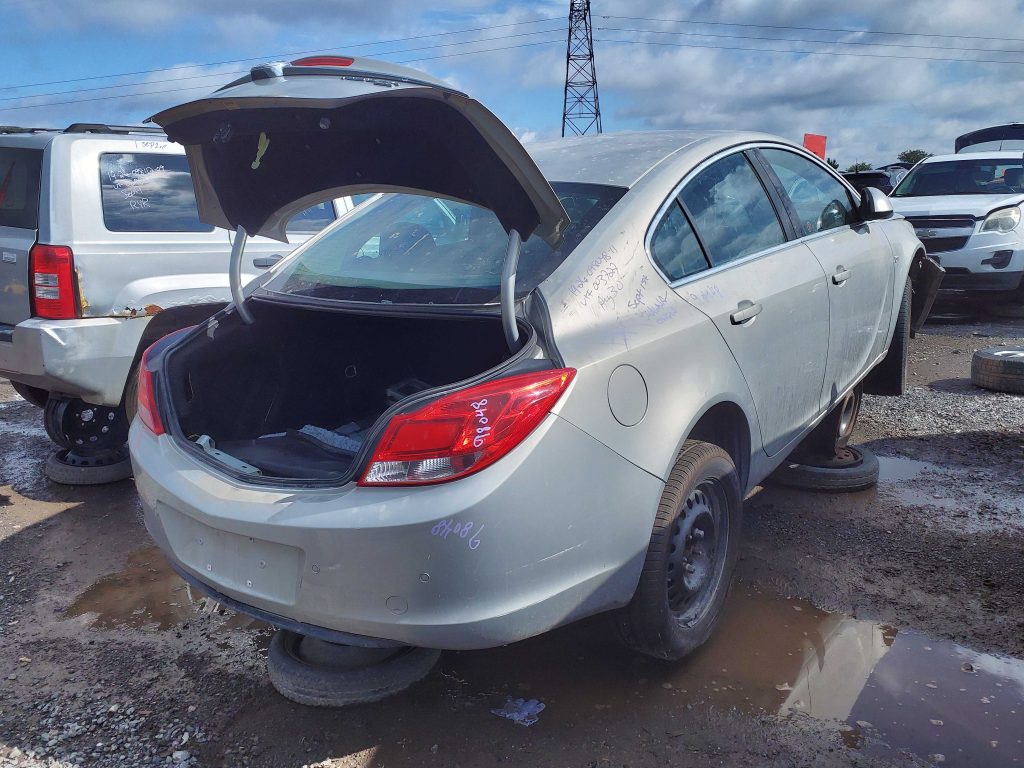 BUICK REGAL 2011