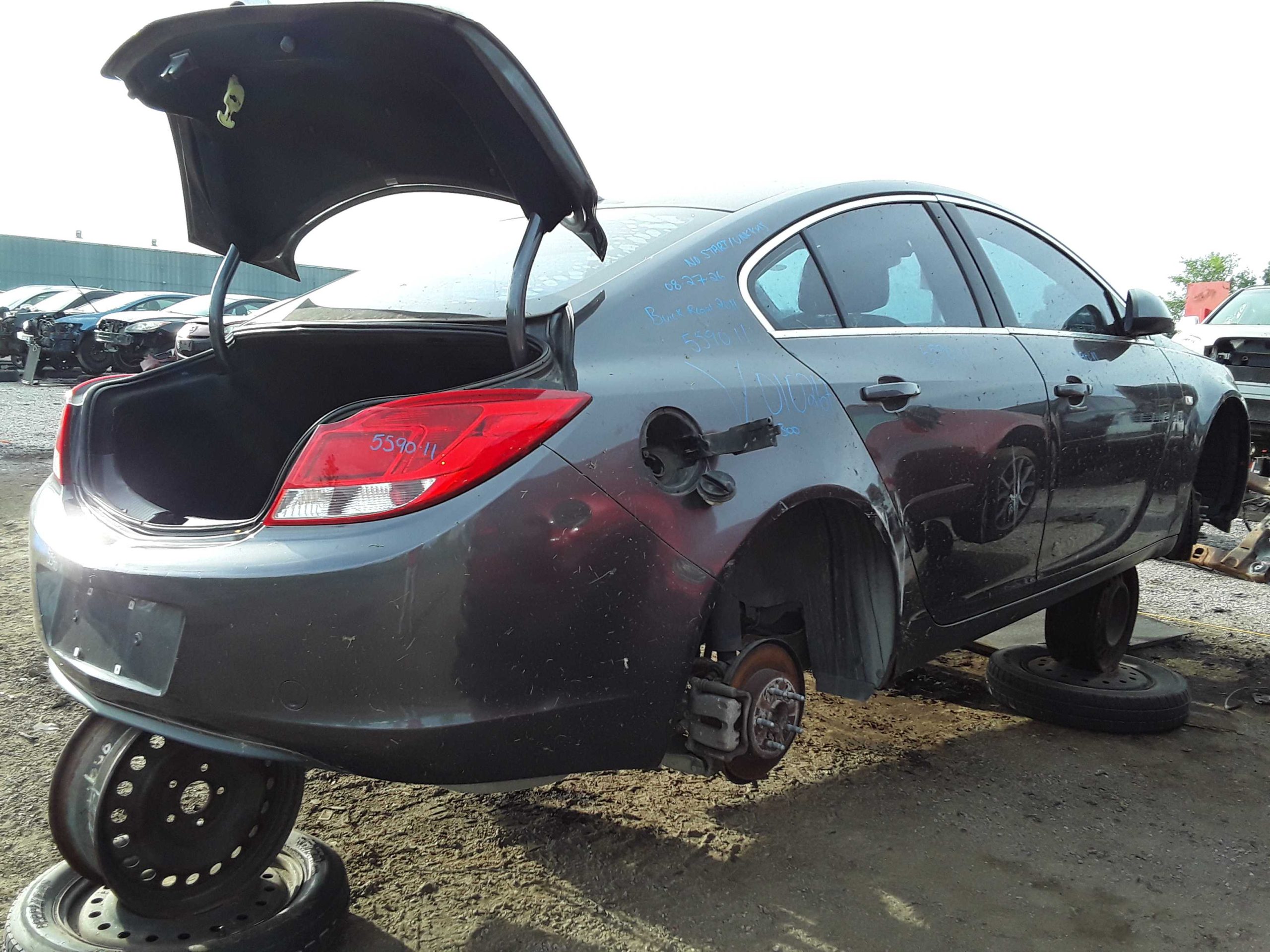 BUICK REGAL 2011