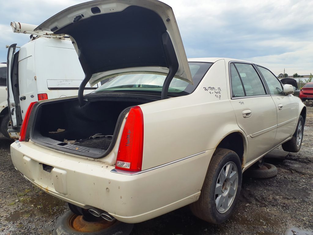 CADILLAC DTS 2008