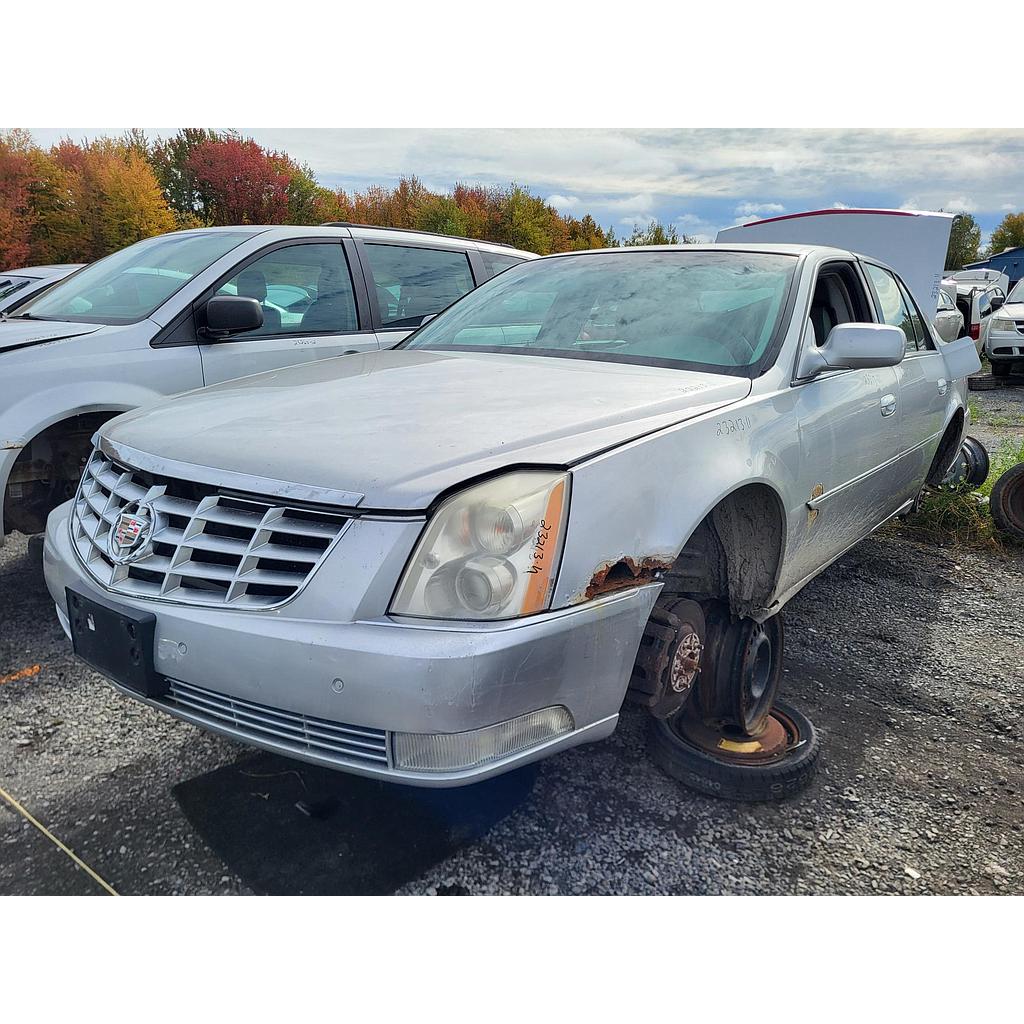 CADILLAC DTS 2011