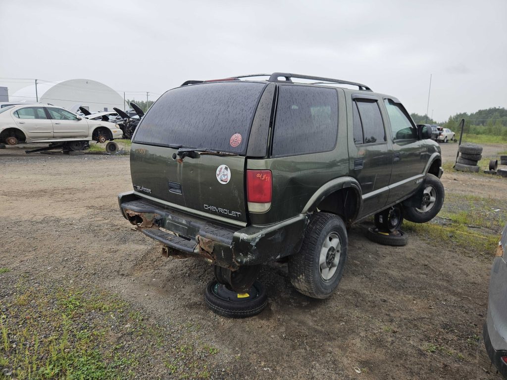 CHEVROLET BLAZER 2001