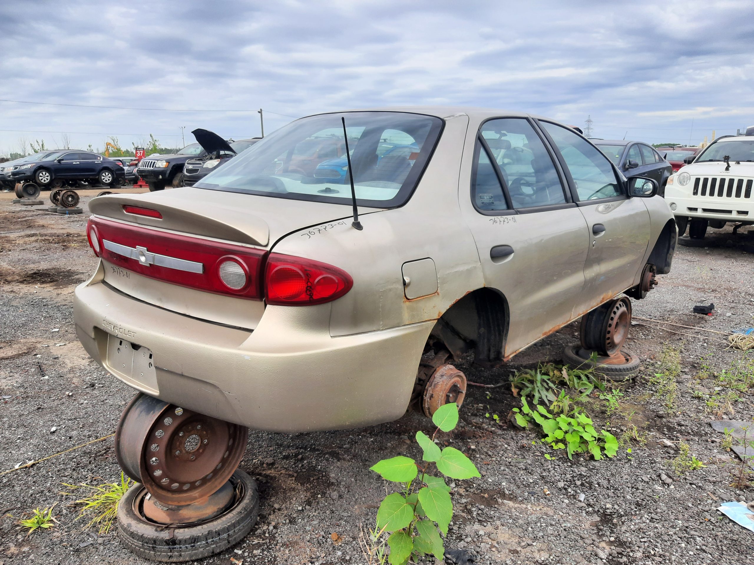 CHEVROLET CAVALIER 2001