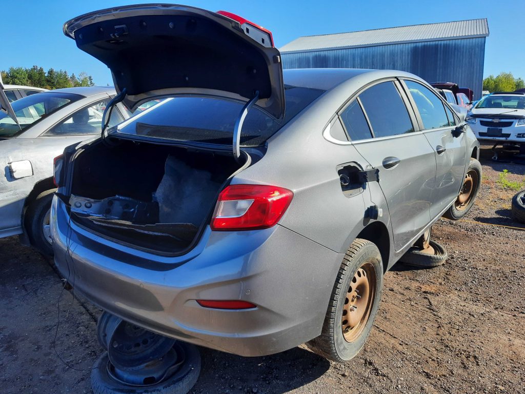 CHEVROLET CRUZE 2018