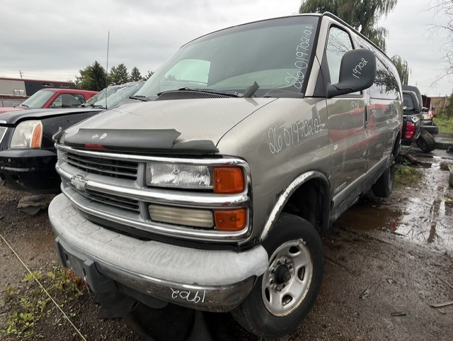 CHEVROLET EXPRESS VAN 2001