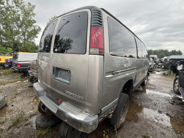 CHEVROLET EXPRESS VAN 2001