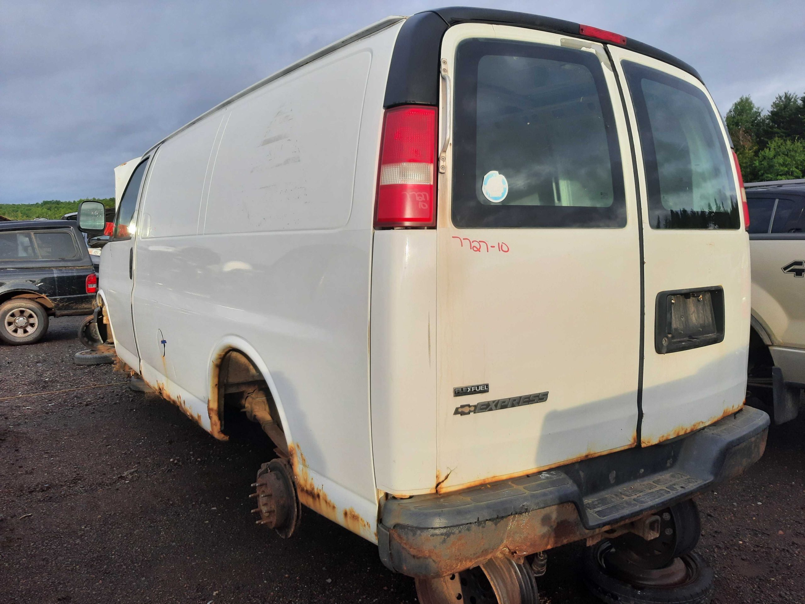 CHEVROLET EXPRESS VAN 2010