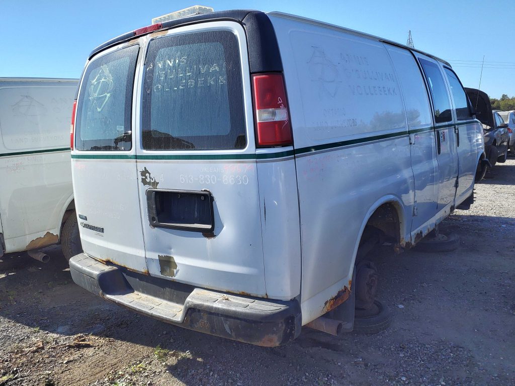 CHEVROLET EXPRESS VAN 2011
