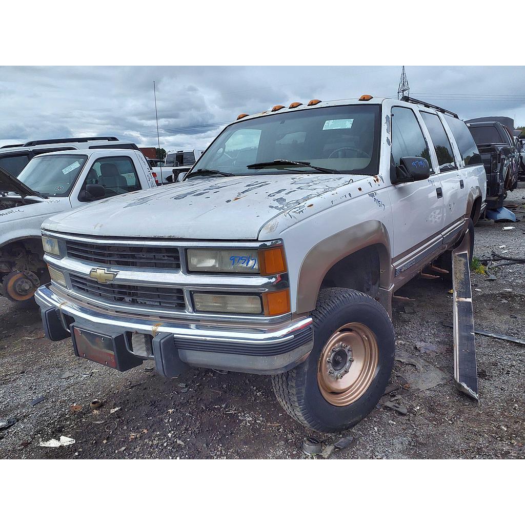 CHEVROLET SUBURBAN 1995