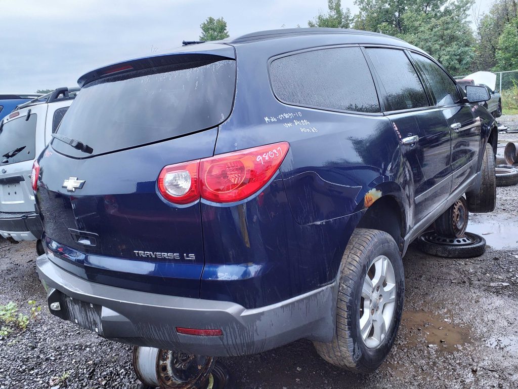 CHEVROLET TRAVERSE 2010