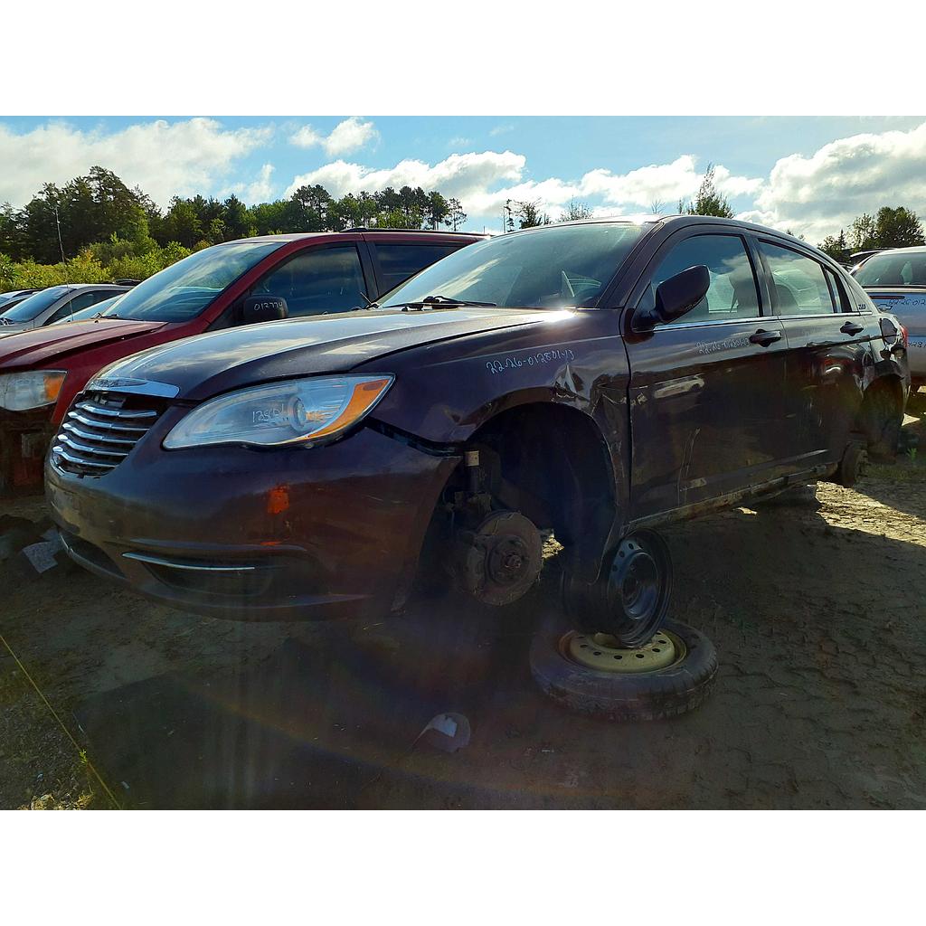 CHRYSLER 200 2013