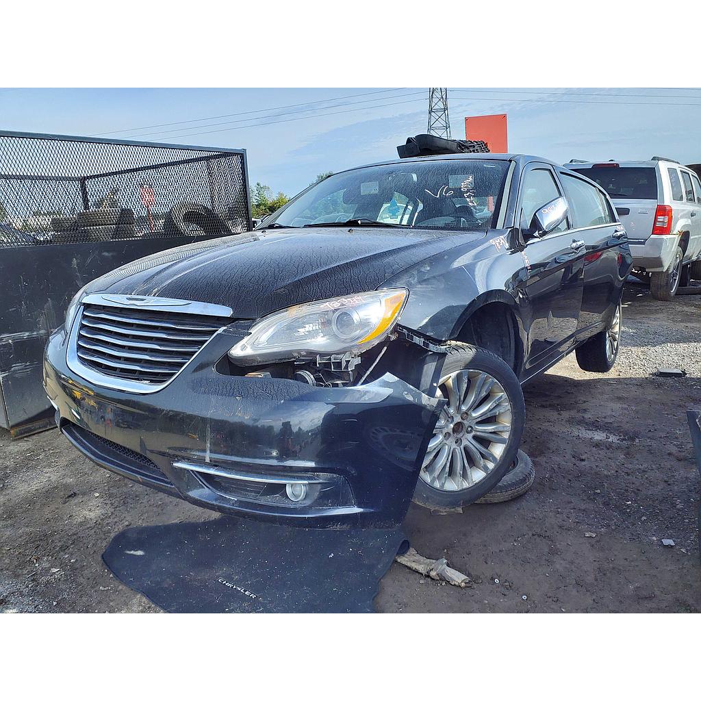 CHRYSLER 200 2013