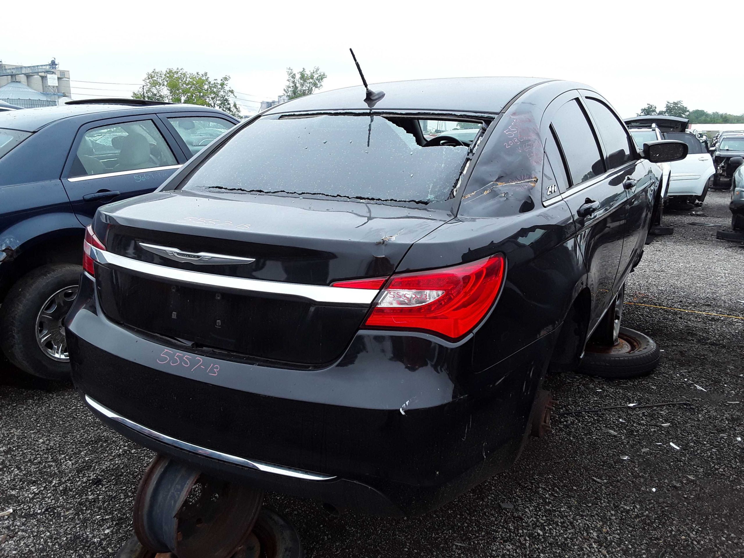 CHRYSLER 200 2013