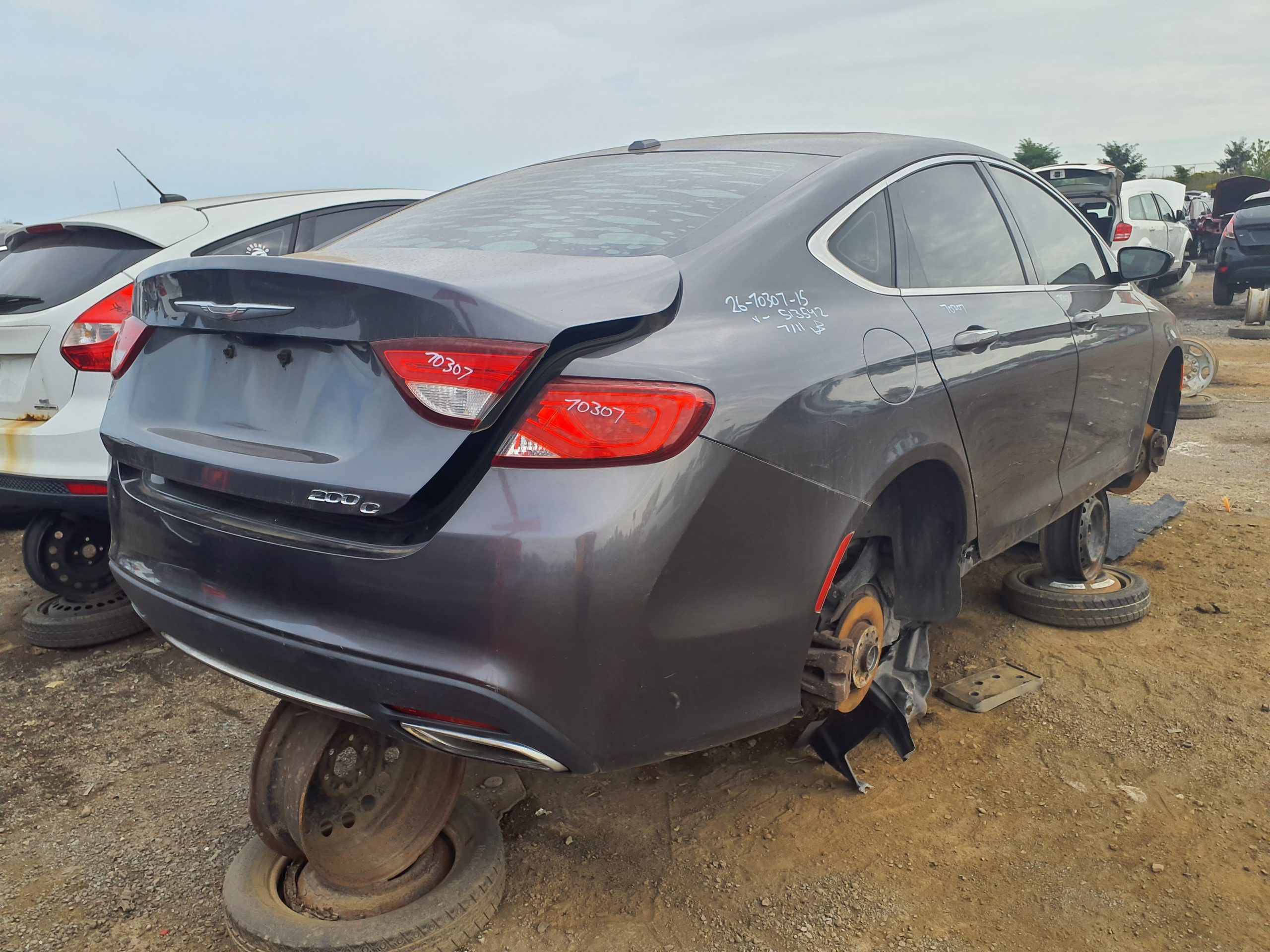 CHRYSLER 200 2015