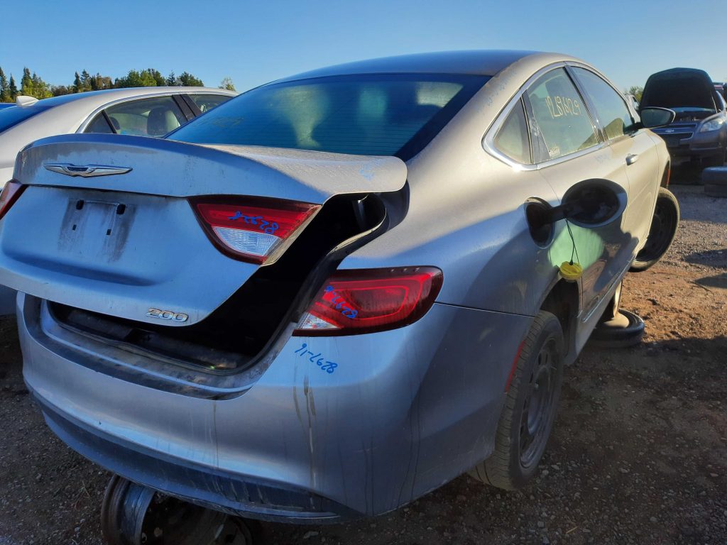 CHRYSLER 200 2016
